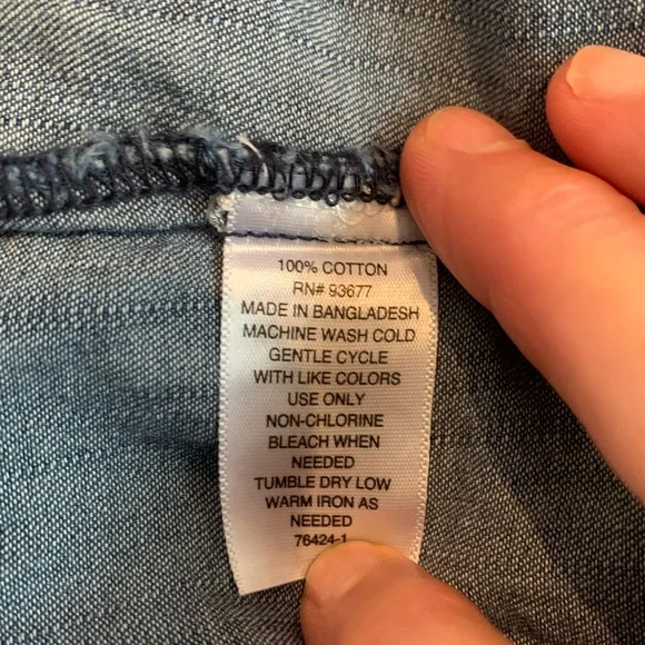 St. John's Bay Blue lightweight 100% cotton long sleeve button Denim Shirt, PL - Picture 6 of 6